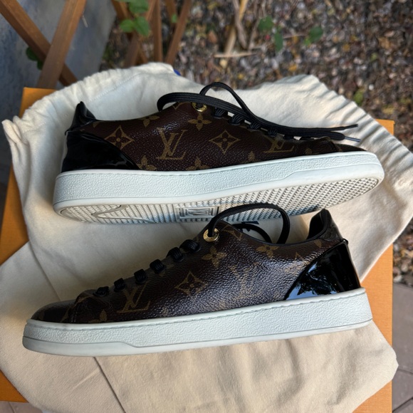 Louis Vuitton Frontrow Monogram Canvas Sneaker - Picture 5 of 9